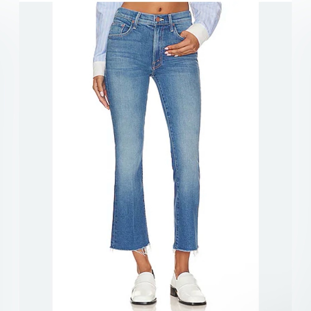 MOTHER The Insider Ankle Fray in Eager Beaver jeans